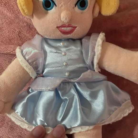 Disney Cinderella Plush Doll - Good Condition - Picture 7 of 7